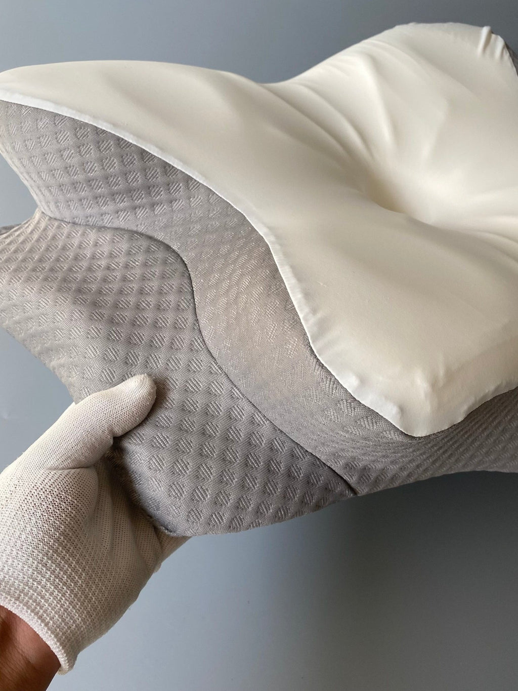 Ergonomic Memory Foam Cervical Pillow - RonicaSerenityRonicaSerenity